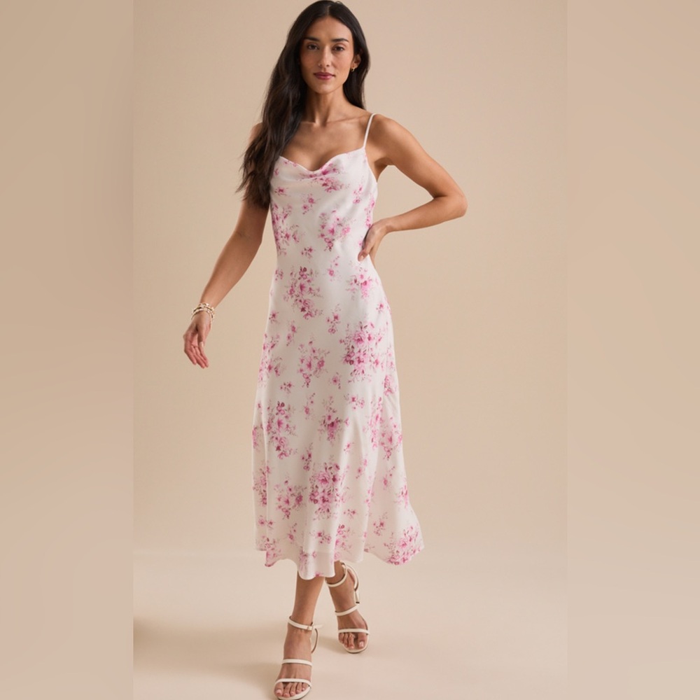 Altar'd State 
Wrenley Maxi Dress 👗